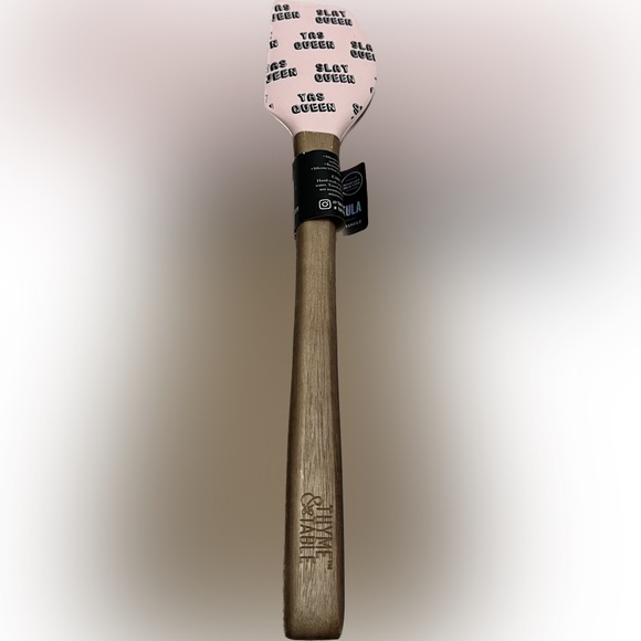 Cooking for a “Queen” - Picture 7 of 7